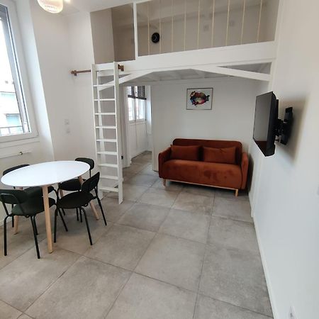 Apartament Loft Chic Avec Mezzanine Contemporaine Vénissieux Zewnętrze zdjęcie